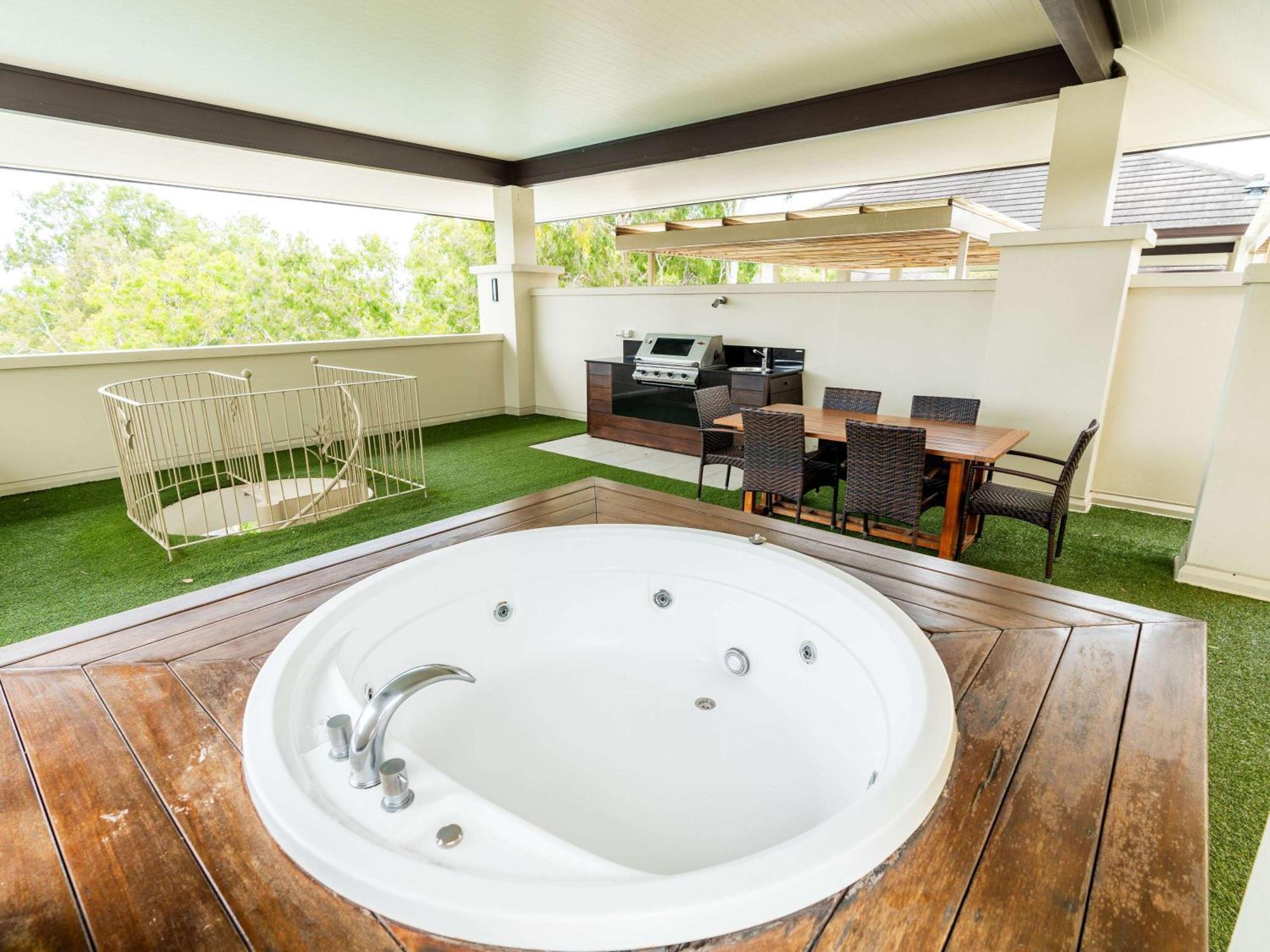 Pullman Palm Cove Sea Temple Resort & Spa Экстерьер фото